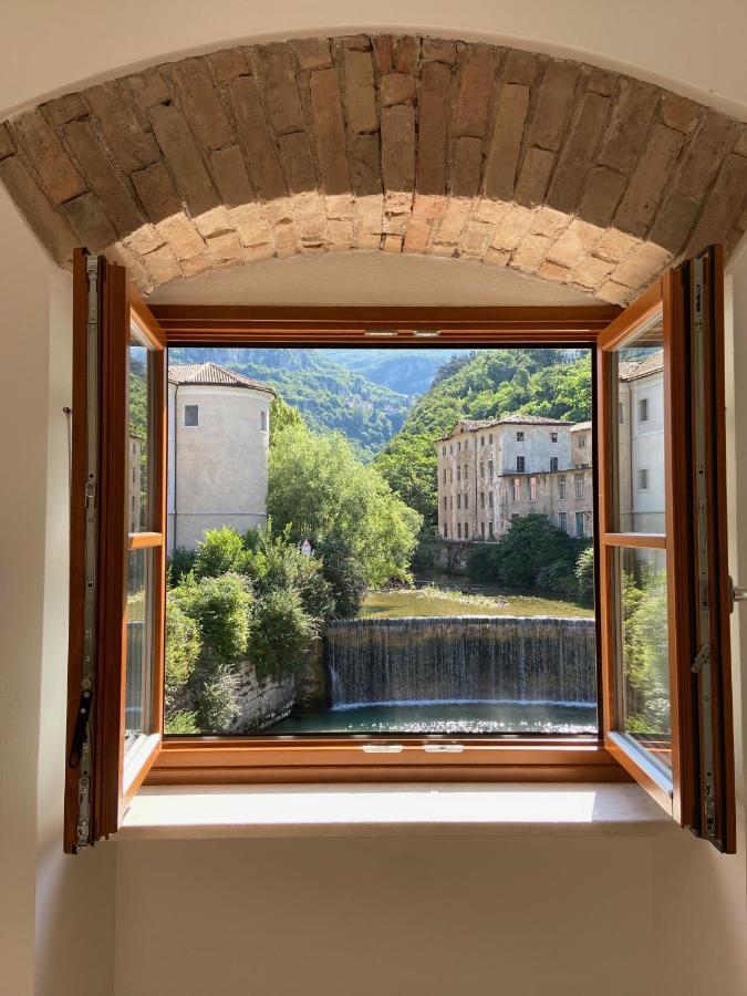 Appartamento Borgo San Tomaso, Tra Storia E Natura ロヴェレート エクステリア 写真