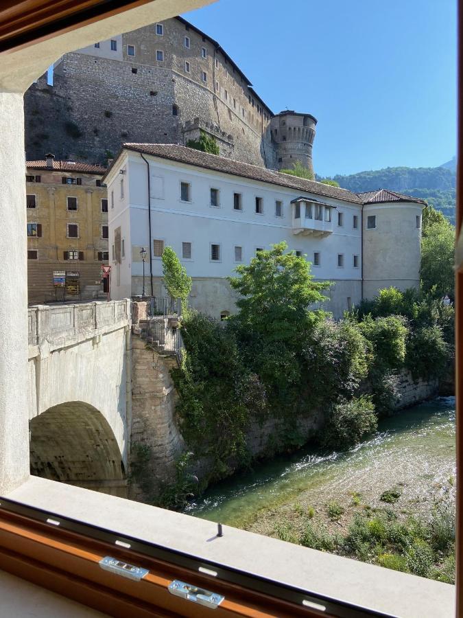 Appartamento Borgo San Tomaso, Tra Storia E Natura ロヴェレート エクステリア 写真