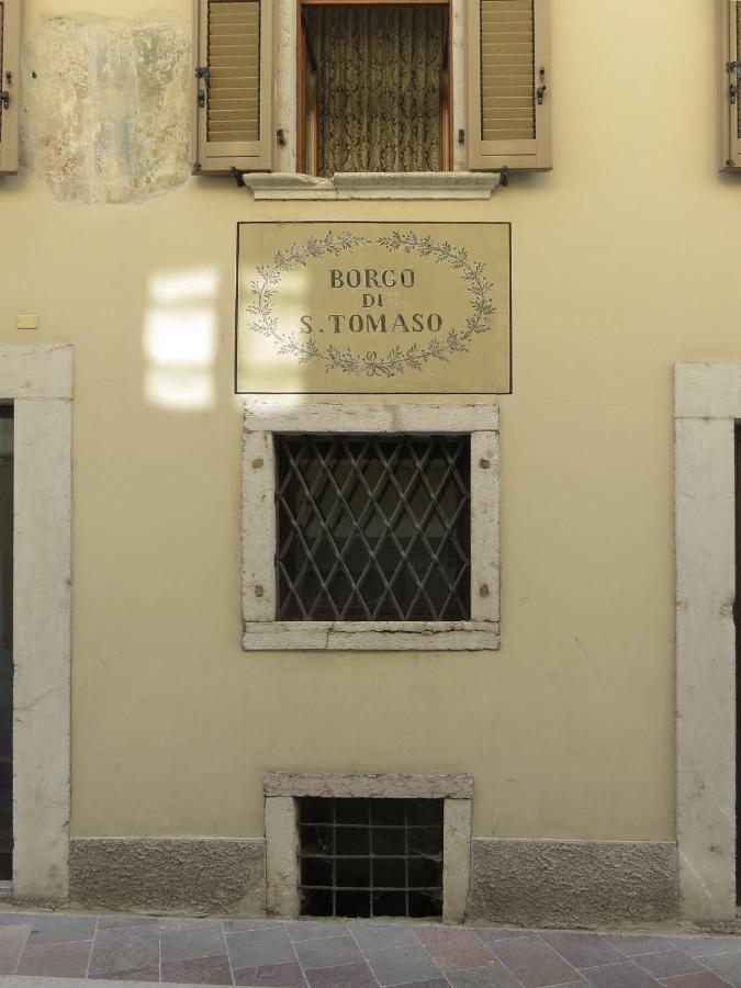 Appartamento Borgo San Tomaso, Tra Storia E Natura ロヴェレート エクステリア 写真